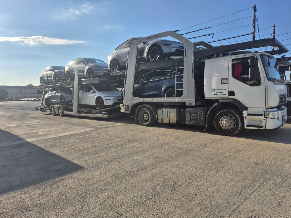 Erzurum İzmir Çoklu Çekici